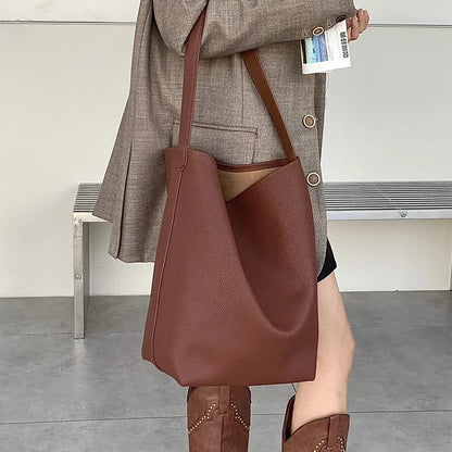 Minimalist Hobo Bag