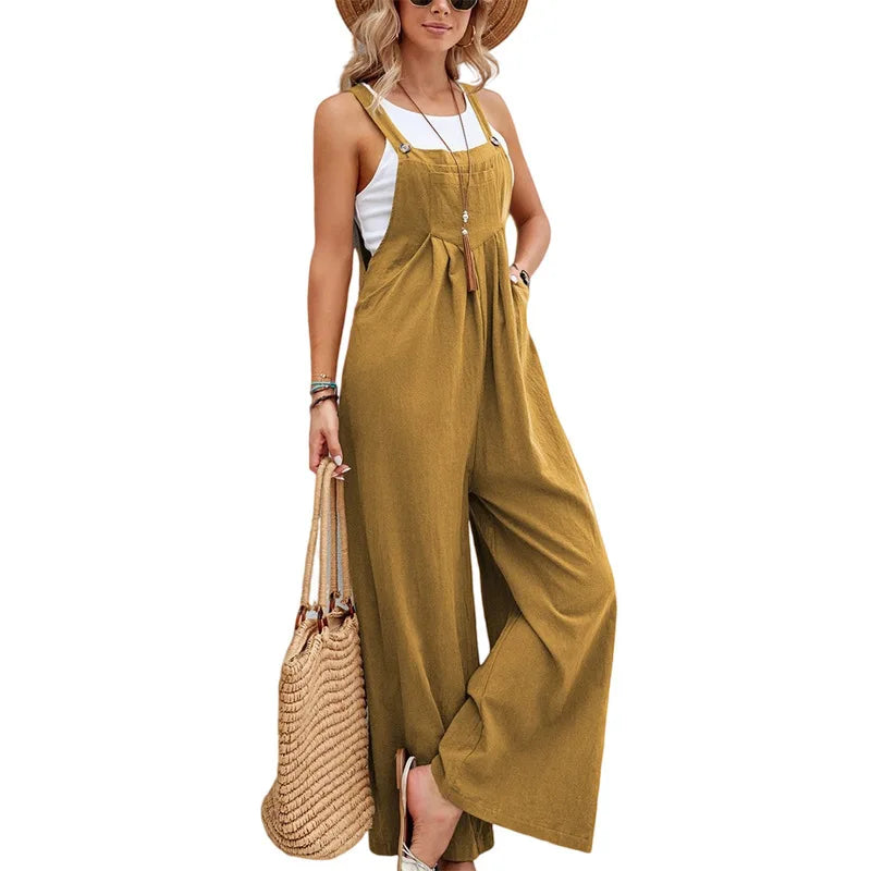 Relaxed wide-leg overall jumpsuit with adjustable straps and side pockets for everyday comfort.
